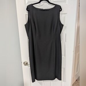 NWT Tahari Arthur S. Levine Classics Black Sleeveless Sheath Dress in Size 16